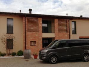realizzazione-porte-e-finestre-per-complessi-residenziali-a-reggio-emilia